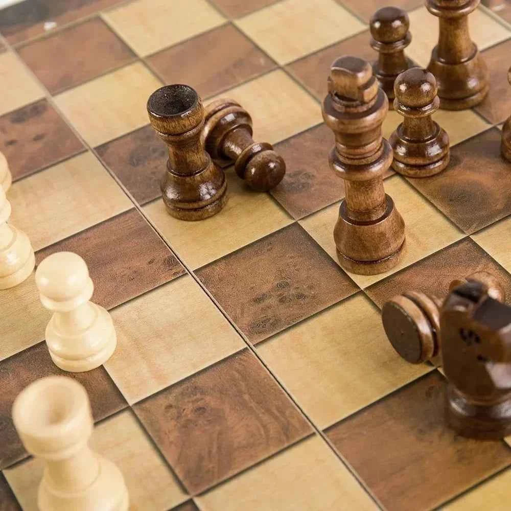 Echiquier 3 en 1 : échecs, dames, backgammon